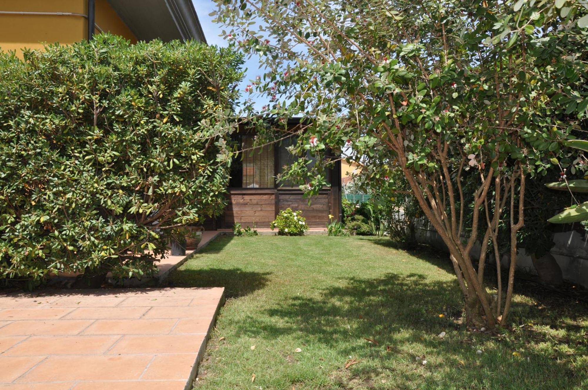 B&B Gassa D'Amante Capoterra Luaran gambar